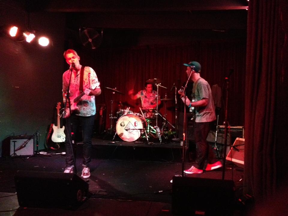 NEW MUSIC TUESDAY #8 - MEET OUR FRIENDS GOLDEN BEACHES