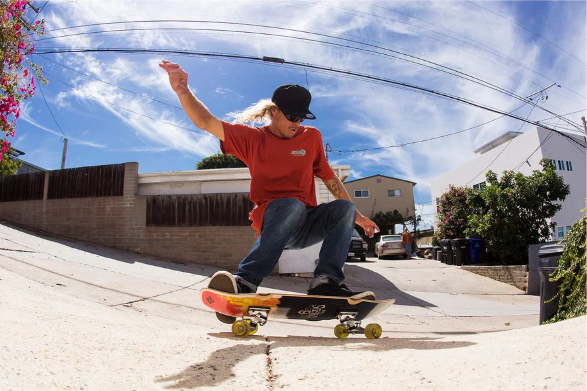 How to Ride a Surf Skate: Carving, Pumping, and Flow Basics